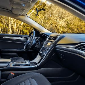 Ford Fusion image 4