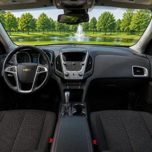 Chevrolet Equinox LT image 7